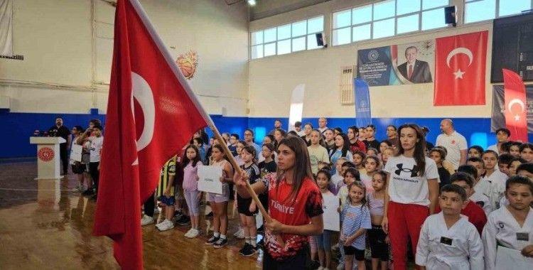 Genç sporcular ‘Amatör Spor Haftası’nda buluştu
