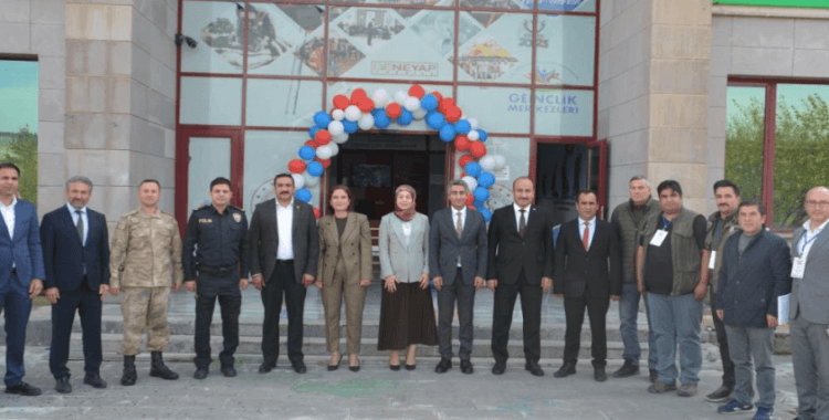 Sarıkamış'ta 'Bilim Şenliği' başladı