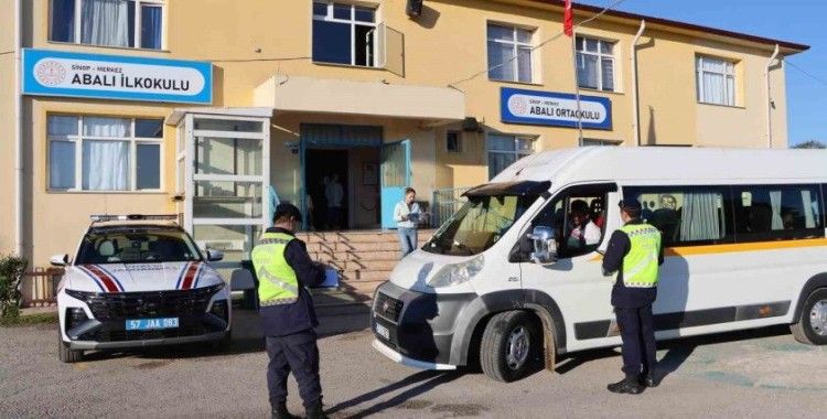 Sinop’ta okul servislerine denetim
