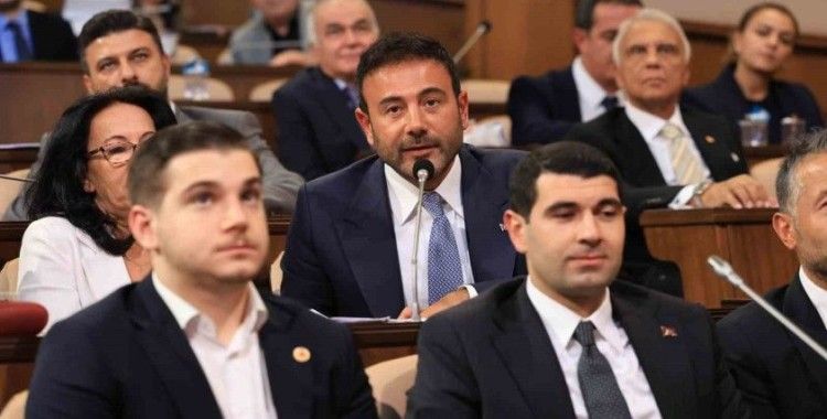 İBB Meclisi’nde Beşiktaş Belediye Başkanı Akpolat, Balmumcu - Dikilitaş imar planını konuştu
