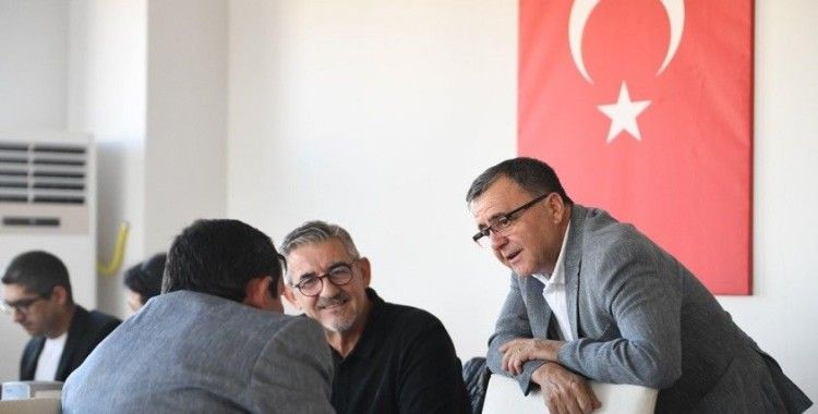 94 Mahalle muhtarı Başkan Hakan Şehirli ile bir araya geldi
