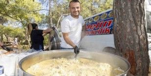 Mersin’de ’Geleneksel Pilav ve Piknik Etkinliği’ düzenlendi
