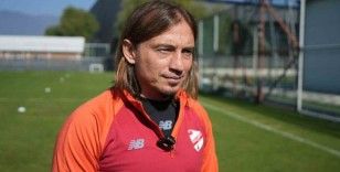 Kahraman: "Lig zor, güçlü futbol oynayan takım yok"
