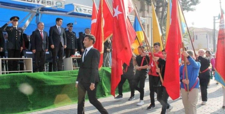 Cumhuriyet Bayramı Manyas’ta törenlerle kutlandı
