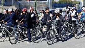 Öğrenciler madde bağımlılığına karşı pedal çevirdi
