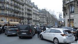 Paris'in merkezinde sınırlı trafik bölgesi uygulamasına geçildi