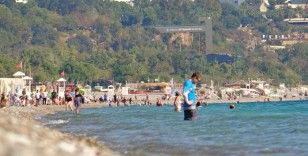 Antalya'da deniz suyu sıcaklığı, hava sıcaklığını yakaladı