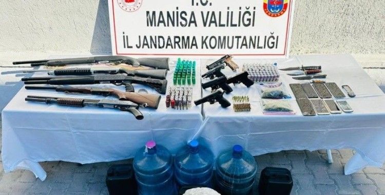 Jandarmadan 9 adrese eş zamanlı operasyon
