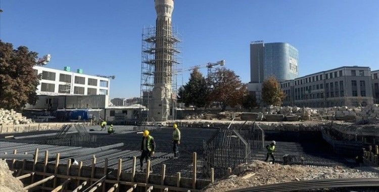 Depremde yıkılan 'Yeni Cami'nin inşasında zemin çalışmaları tamamlandı