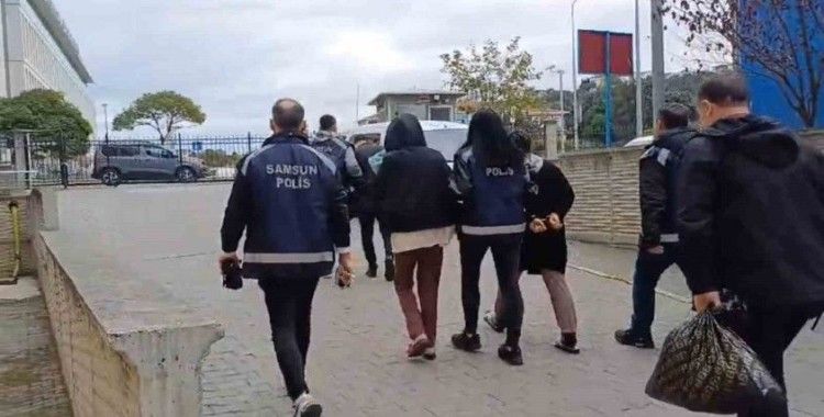 Samsun’da evden 700 bin liralık altın çalan 3 kişi yakalandı
