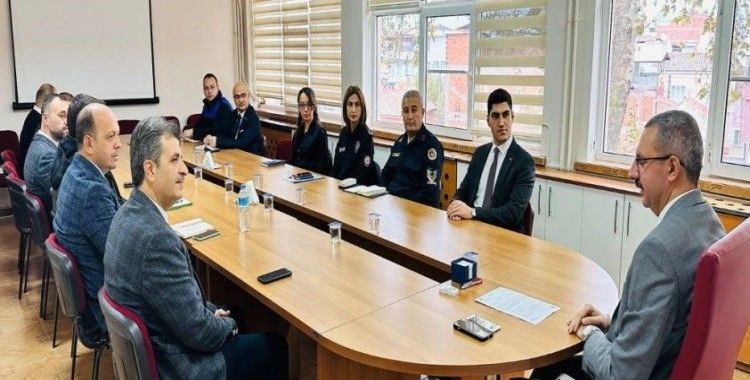 Kış mevsiminde alınacak trafik tedbirleri toplantısı yapıldı
