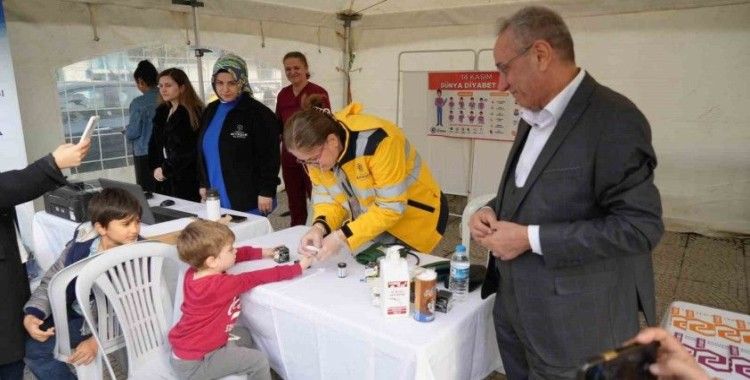 ’Dünya Diyabet Günü’nde şeker ölçümü yaptılar
