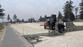 Yunus Emre Devlet Hastanesi’nin otoparkında yenileme çalışması yapılıyor
