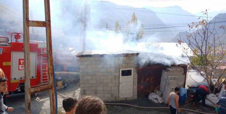 Hakkari’de tandır evi yangını
