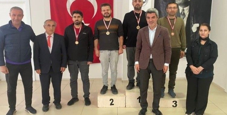 Malatya’da öğretmenler günü satranç turnuvası yapıldı
