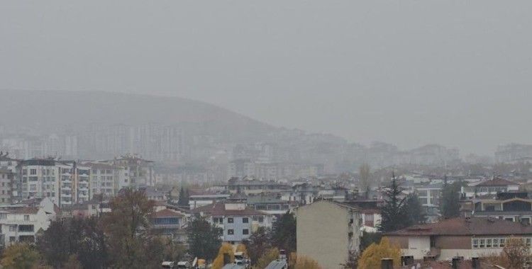 Elazığ'da yüksek kesimlerde sis etkili oldu