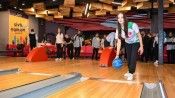 Bowlingde dereceye giren gençler ödüllendirildi
