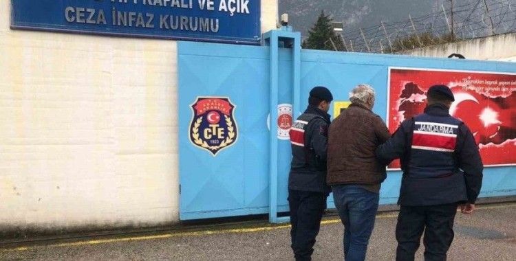 Dolandırıcılık suçundan aranan şahıs yakalandı
