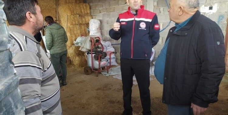 Uşak İl Tarım ve Orman Müdürü Serkan Bilir çiftçileri ziyaret etti
