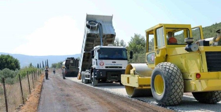 Başkan Köksal: “Güvenli ve modern yollar için çalışıyoruz”
