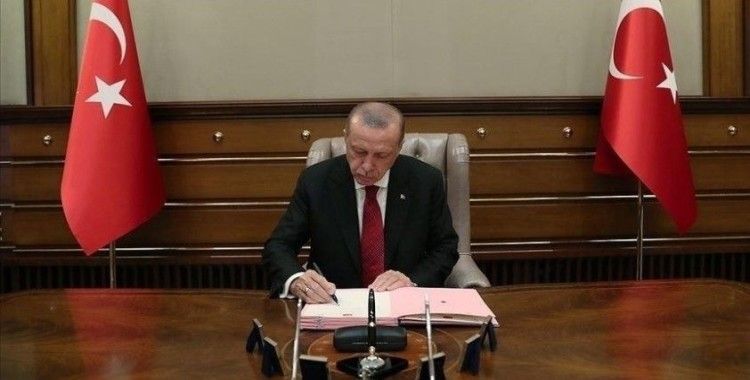 Cumhurbaşkanı Erdoğan 14 üniversiteye rektör atadı