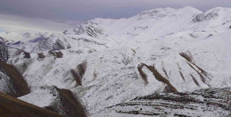 Tanin dağları beyaz gelinliğini giydi
