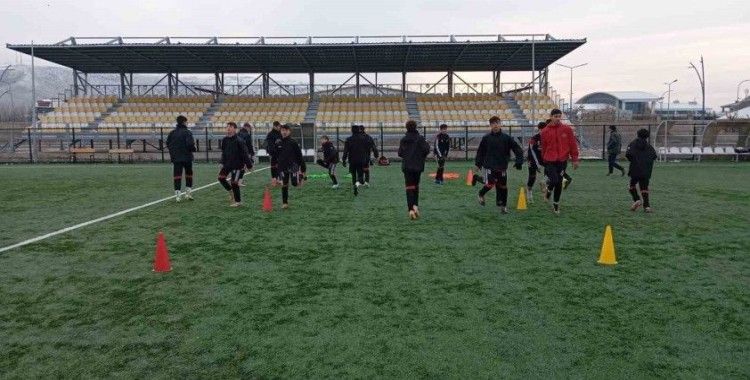 Muş’ta futbol kurslarına yoğun ilgi: Geleceğin yetenekleri yetişiyor
