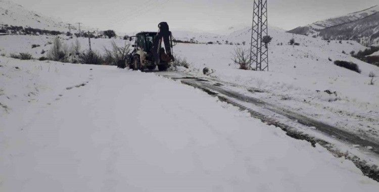 Tunceli’de köy yollarının tamamı açıldı
