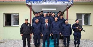 Vali Aktaş jandarma karakol noktalarında incelemelerde bulundu
