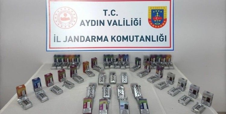 Satış yaparken jandarmaya yakalandı
