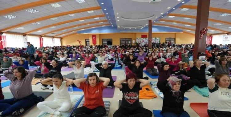 Kadınlar yeni yıla sporla ‘Merhaba’ dedi
