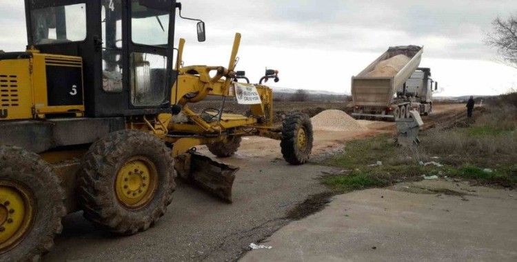 İnönü’de yol çalışmaları aralıksız devam ediyor
