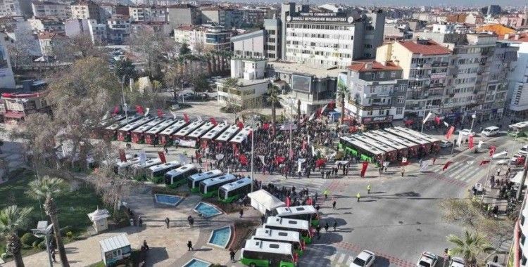 200 milyonluk yeni araçları tanıtan Başkan Çavuşoğlu’ndan Denizli’ye raylı sistem müjdesi
