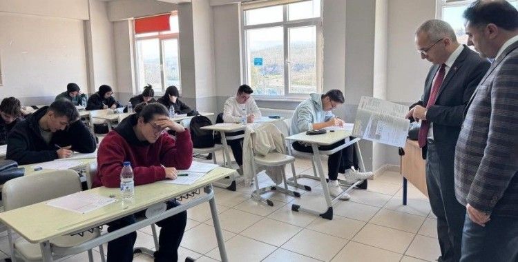 Akçakoca’da 8. ve 12. sınıf öğrencilerine kazanım kavrama sınavı
