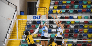 Okul Sporları Voleybol Yıldızlar grup müsabakaları başladı