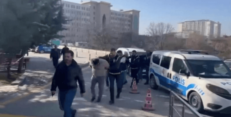 Uygulamadan çağırdıkları sürücüyü darp eden taksicilerin 22 yıla kadar hapsi istendi