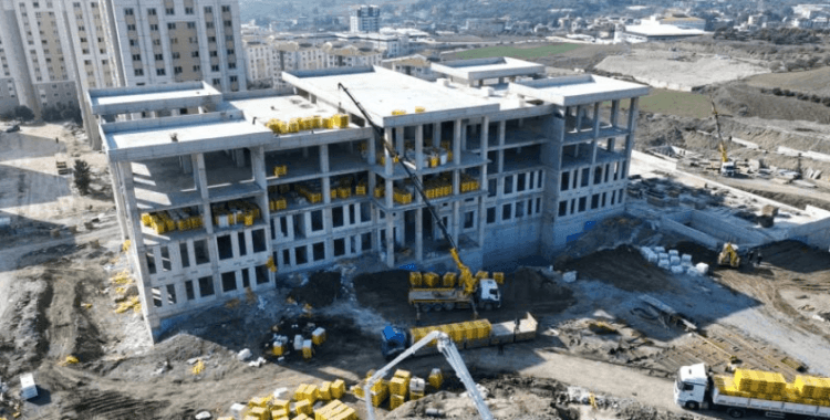 Hatay'da depremin yıktığı kamu kurumları tek kampüste toplanacak