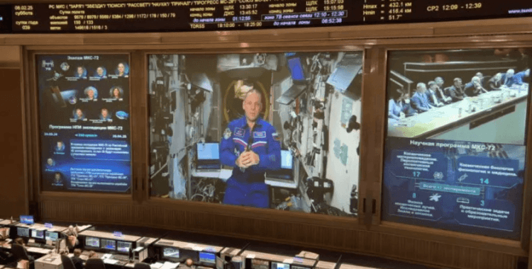 Uzayda tez savunması: Rus Kozmonot Vagner, yüksek lisans tezini Uluslararası Uzay İstasyonu'nda savundu