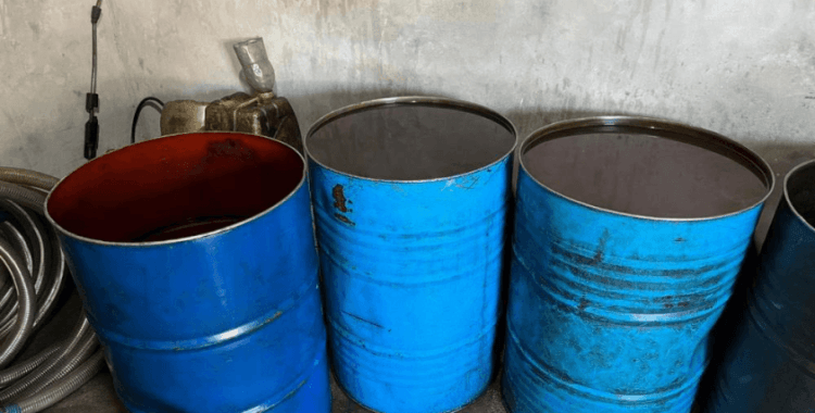 Adana'da bin litre kaçak akaryakıt ele geçirildi