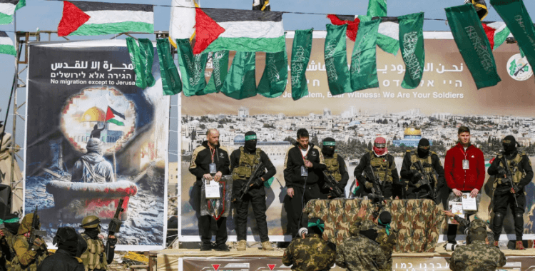 Hamas, rehine takasının altıncı turunda 3 İsrailli rehineyi Kızılhaç'a teslim etti