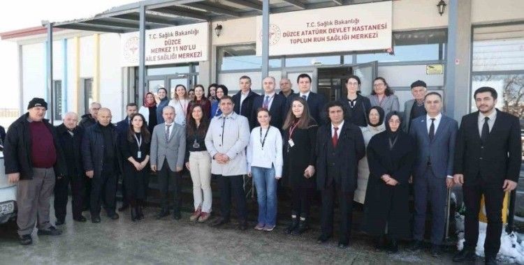 Düzce Valisi Toplum ruh sağlı merkezini inceledi
