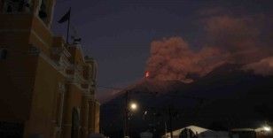 Guatemala’daki Fuego Yanardağı’nda patlama meydana geldi
