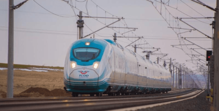 Ankara-İzmir arası 3,5 saate inecek