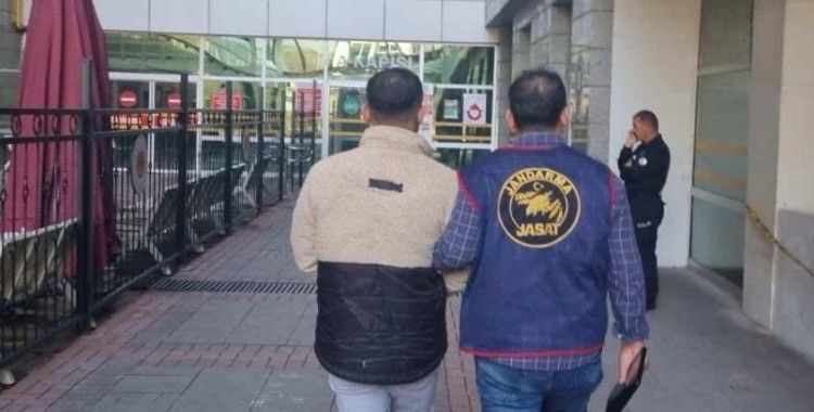 Mersin’de hapis cezasıyla aranan 2 hükümlü yakalandı
