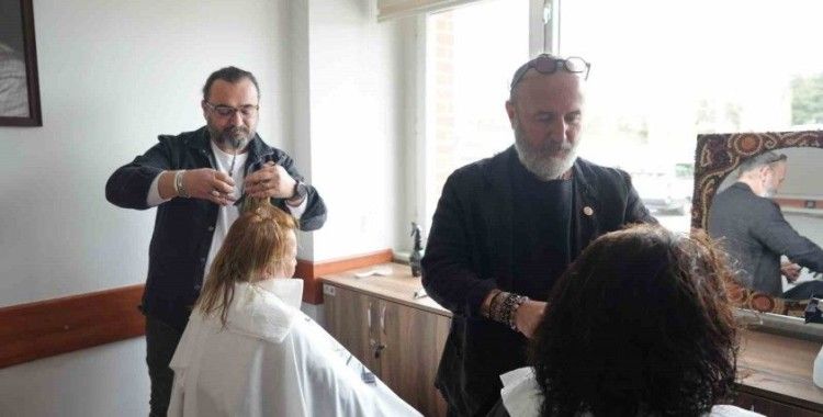 Büyükşehirden otizmli çocukların annelerine ücretsiz kuaförlük hizmeti
