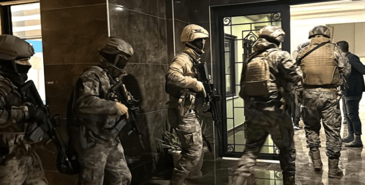 DEAŞ'a yönelik 17 ilde düzenlenen operasyonlarda 89 zanlı yakalandı