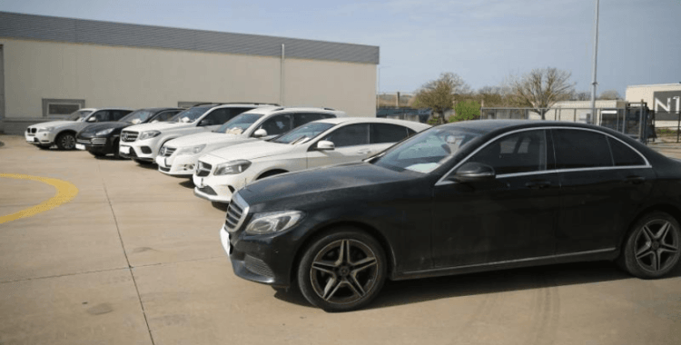 Sahte emeklilik belgesiyle araç ticaretine darbe