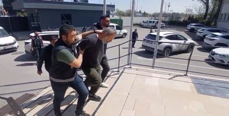 52 suç kaydı vardı, 33 suçtan 20 yıl hapis cezasıyla aranıyordu...Yakalandı
