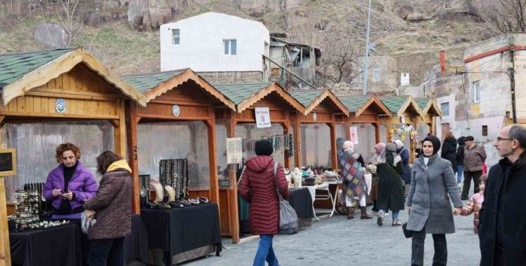 Talas’ta bu Pazar Nisan ayının ikinci ’Maharetli Elleri’
