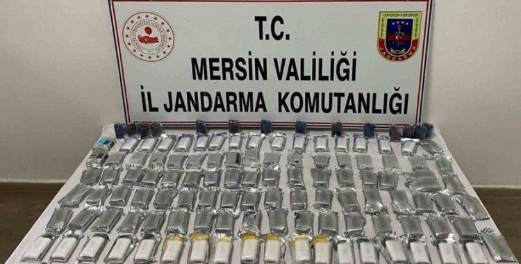 Mersin’de kaçak sigara ticareti yapan 3 şüpheli yakalandı
